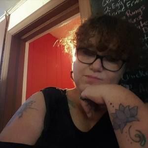 Meet your Posher, Connie